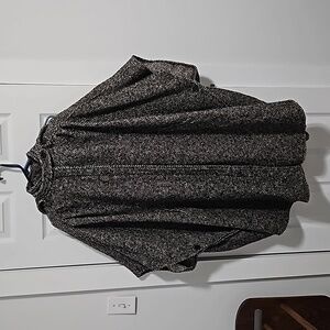 Black and gray cape